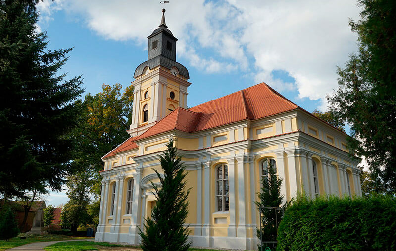 SK-Malerwerkstatt - Fassadenanstriche, Denkmalschutz Kirche in Karow