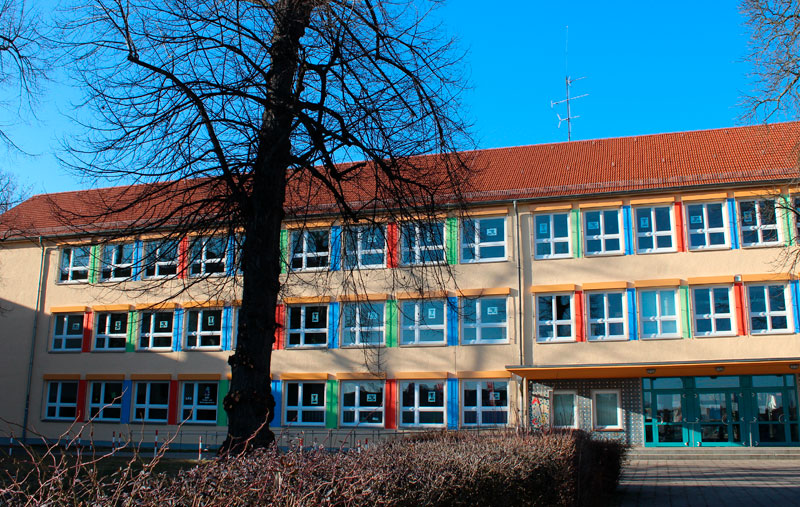 SK-Malerwerkstatt - Fassadenanstriche, Denkmalschutz in Brandenburg an der Havel - Luckenberger Schule in Brandenburg an der Havel